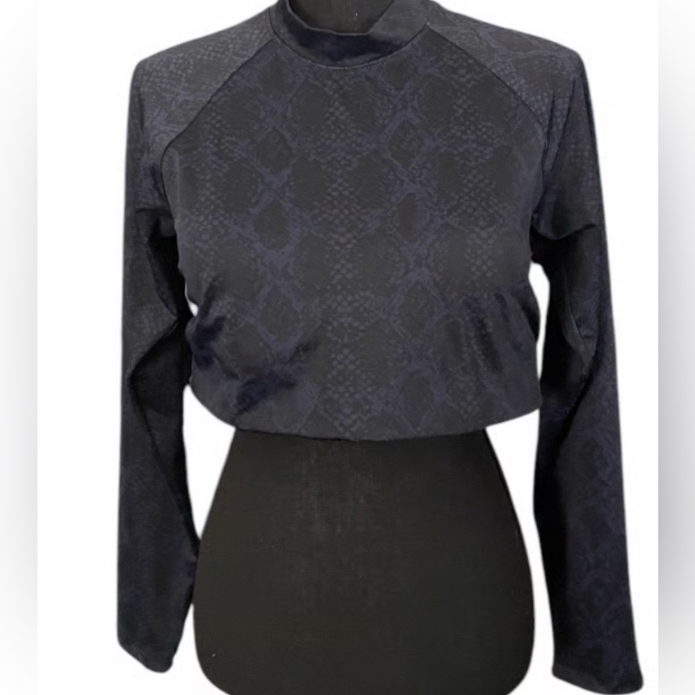 Athleta Blue Black Python Print Active Long Sleev… - image 6